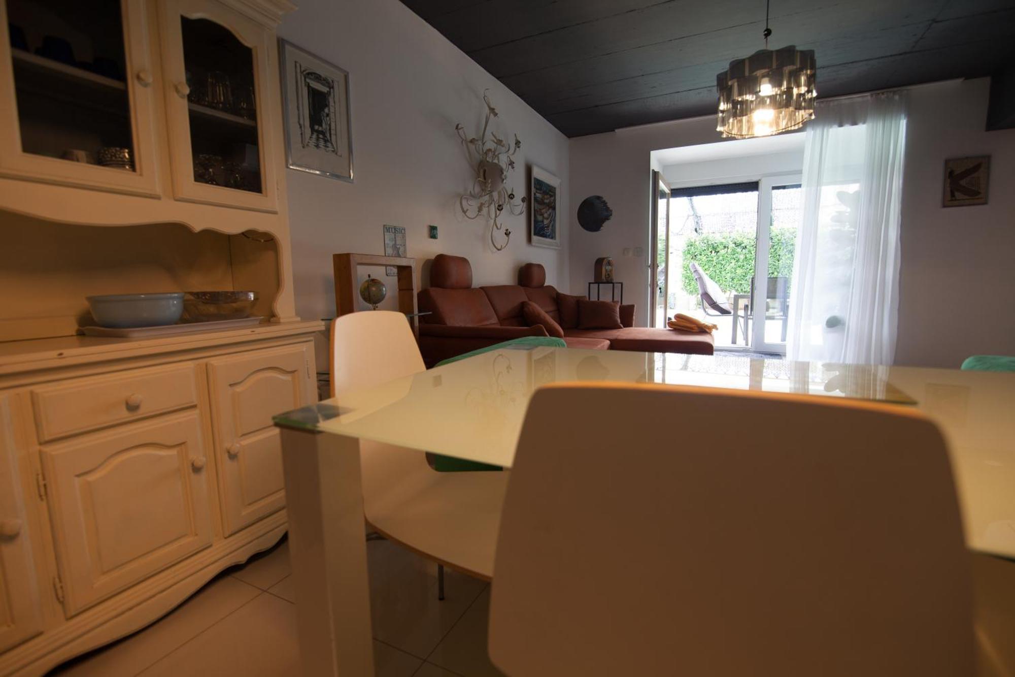 Basic Mansion + Hotell Šibenik Eksteriør bilde