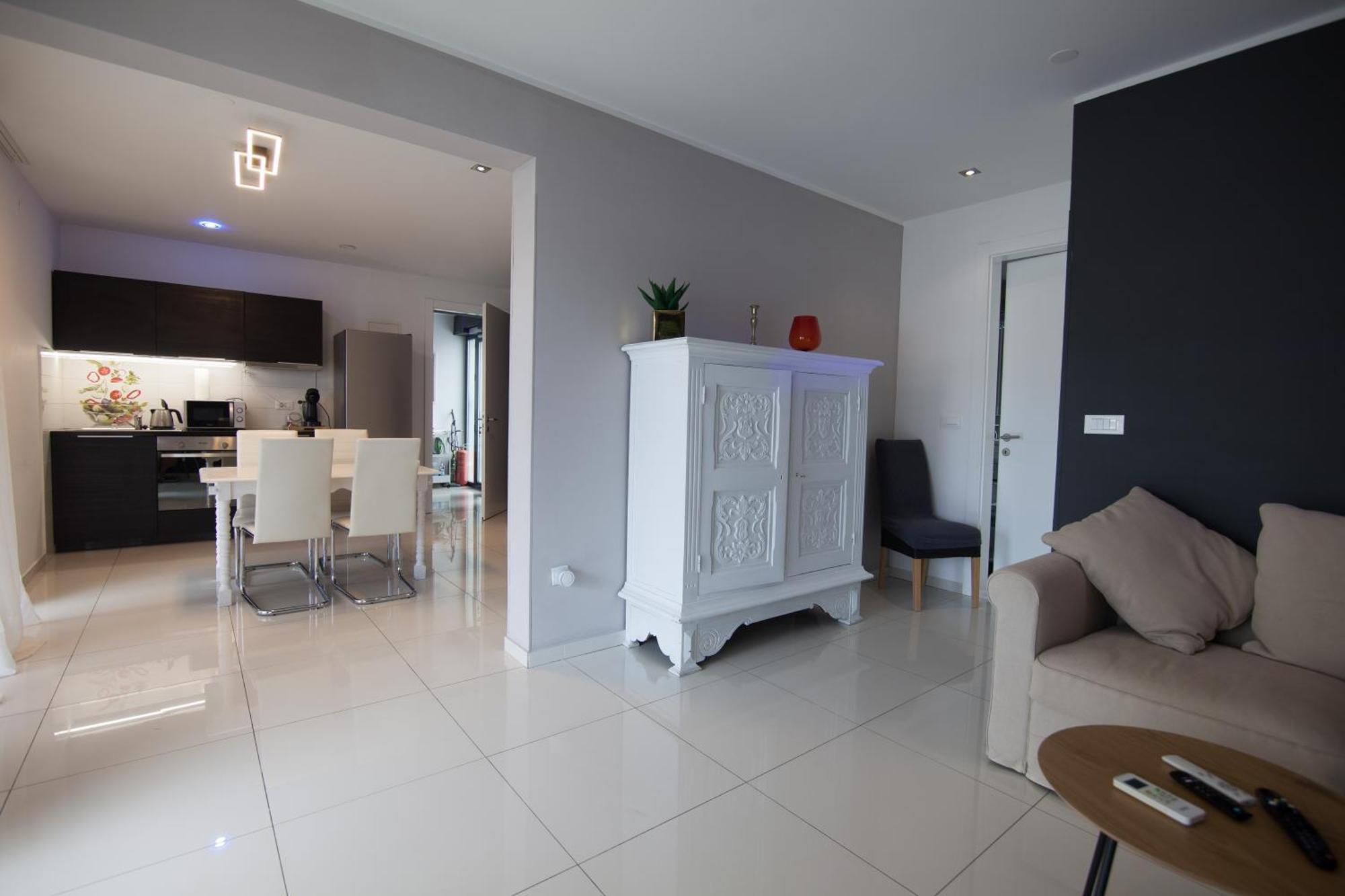 Basic Mansion + Hotell Šibenik Eksteriør bilde