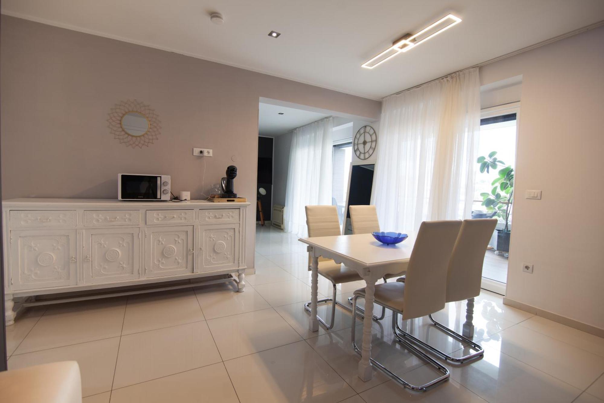 Basic Mansion + Hotell Šibenik Eksteriør bilde