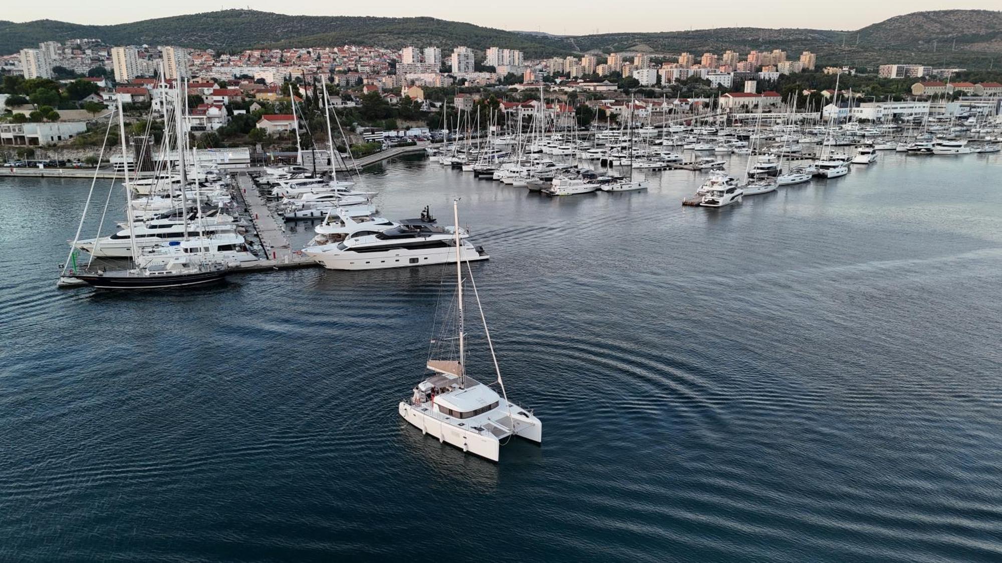 Basic Mansion + Hotell Šibenik Eksteriør bilde
