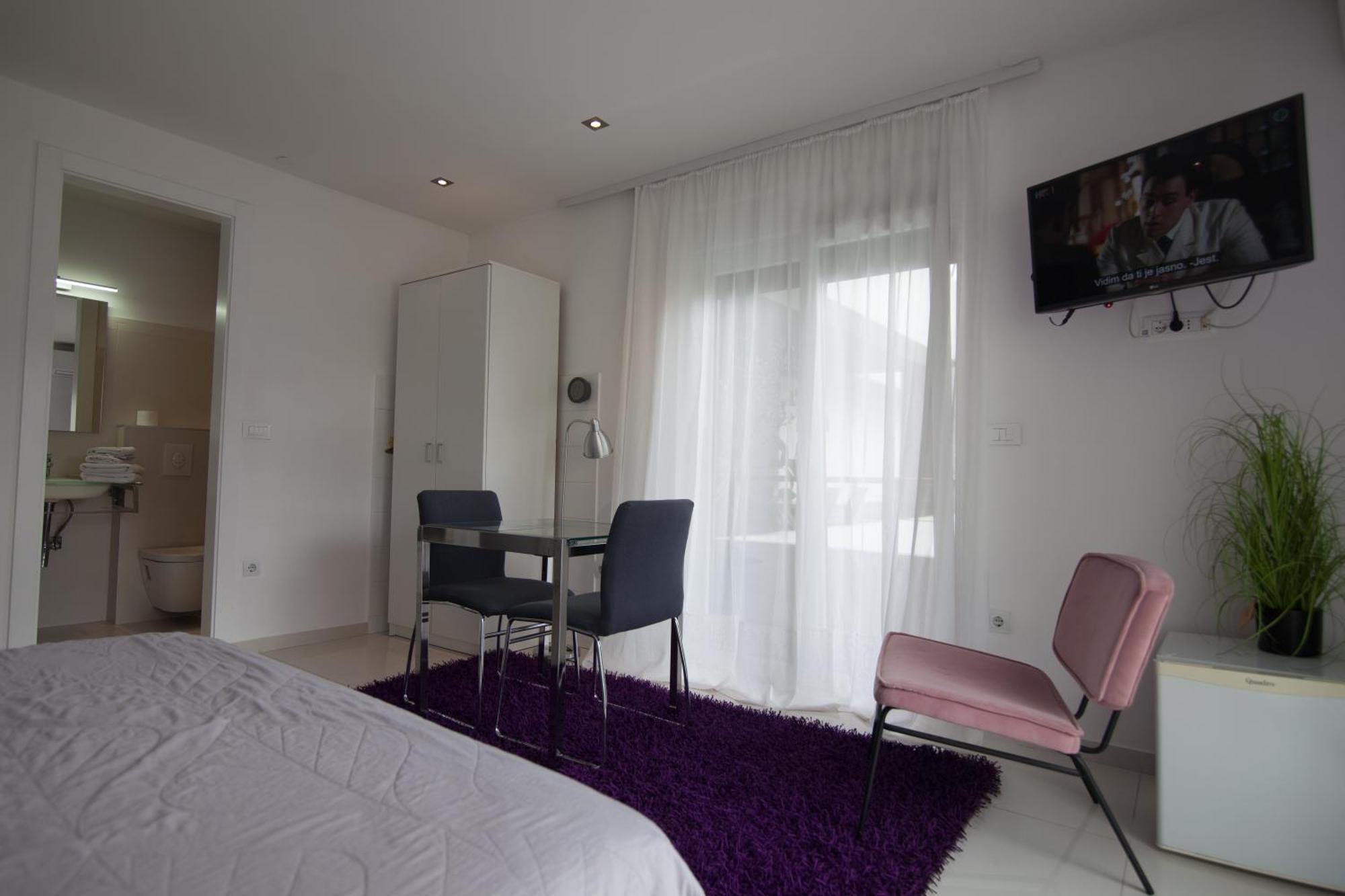 Basic Mansion + Hotell Šibenik Eksteriør bilde
