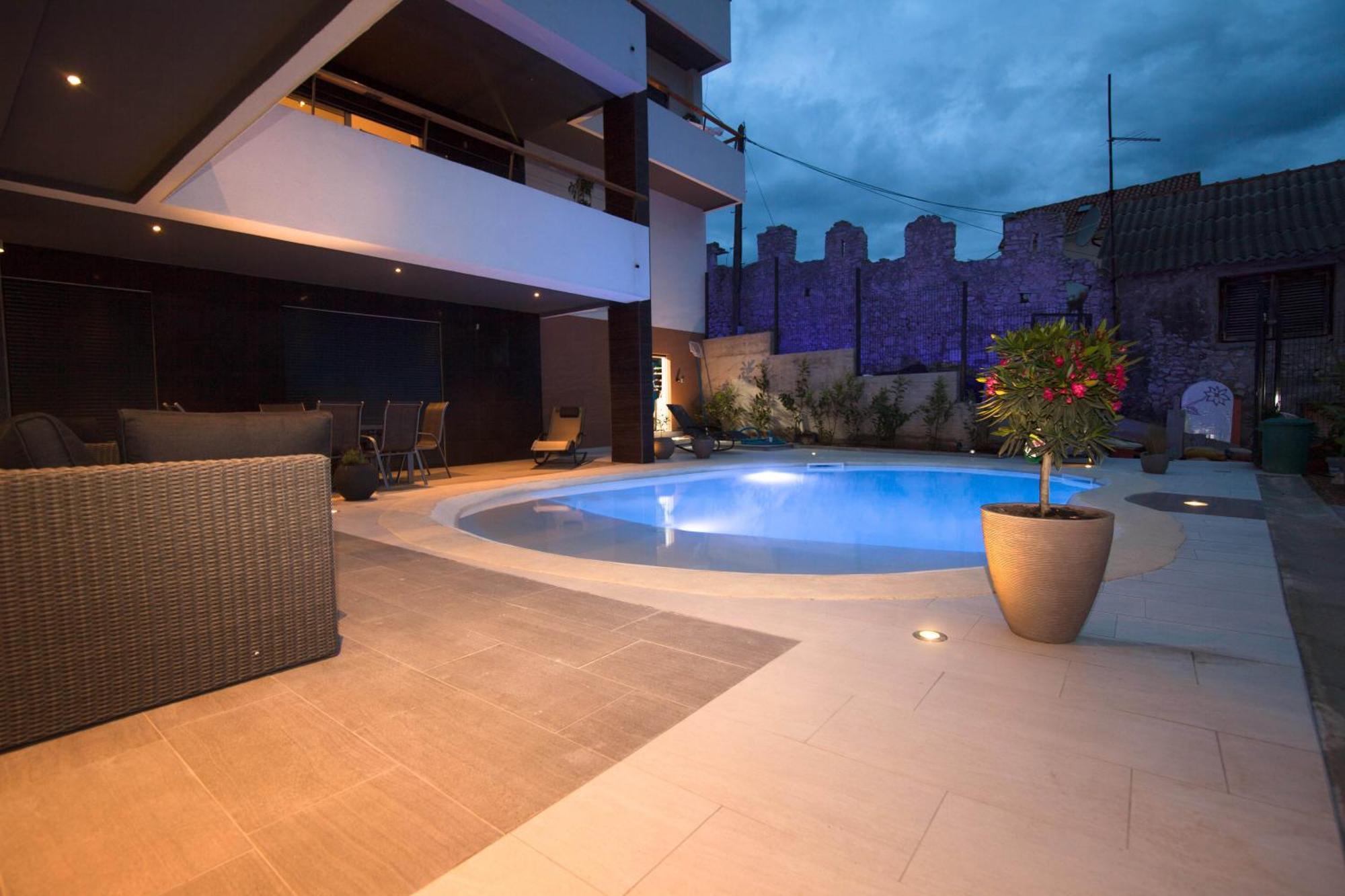 Basic Mansion + Hotell Šibenik Eksteriør bilde