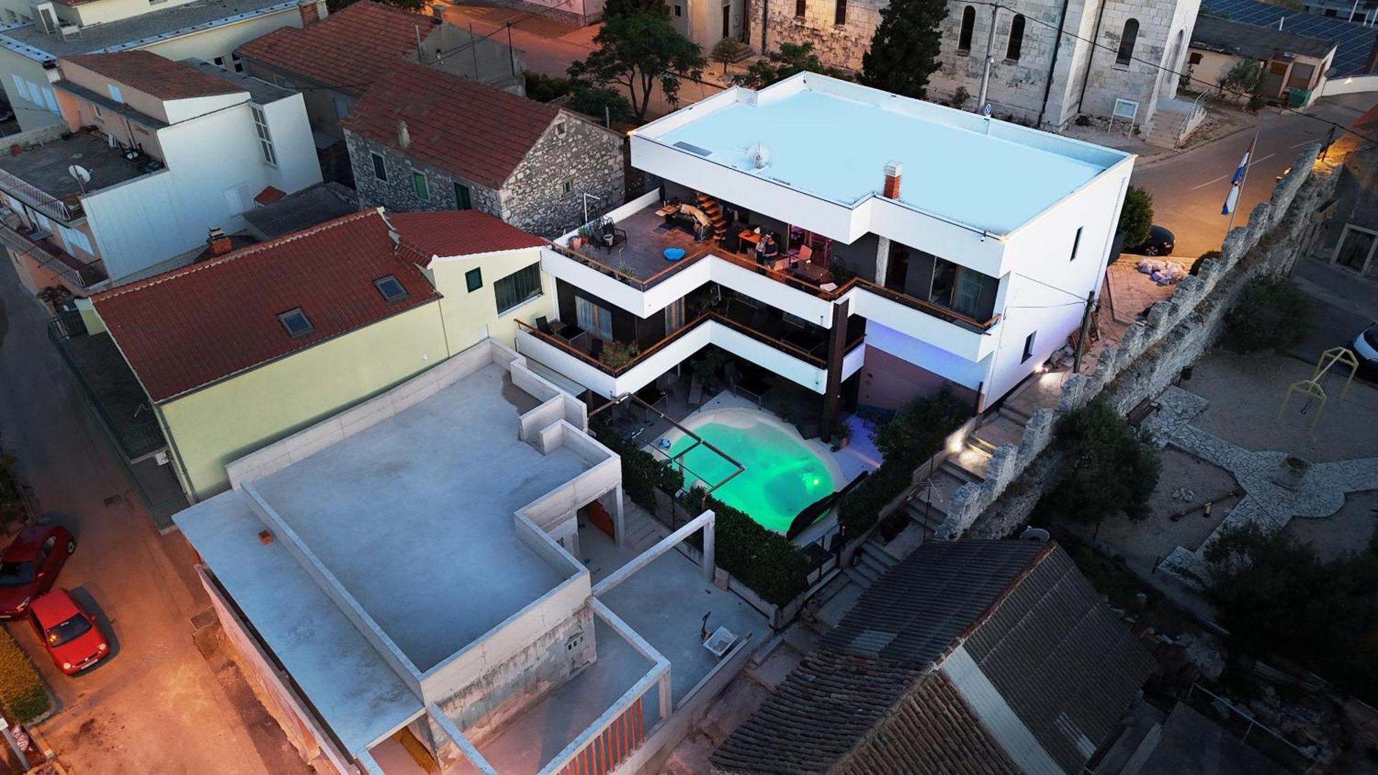 Basic Mansion + Hotell Šibenik Eksteriør bilde