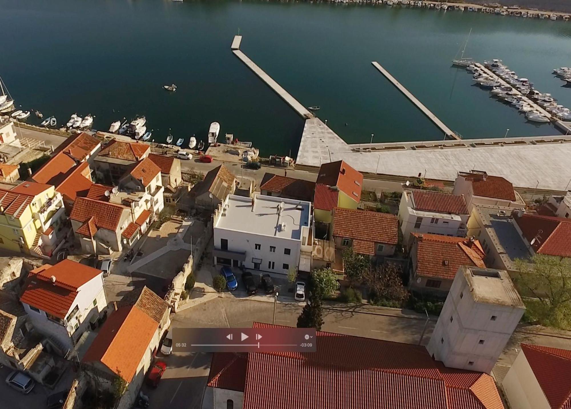 Basic Mansion + Hotell Šibenik Eksteriør bilde